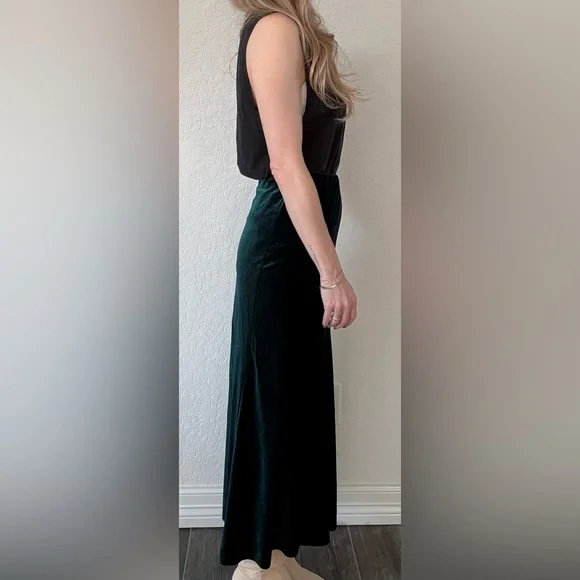 Zara Green Velvet Maxi Skirt | Elegant Holiday Eveningwear | Size XS - Picture 2 of 5